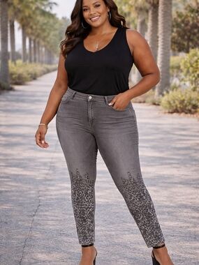 DG2 by Diane Gilman Gray Leopard Print Jeans 20W Plus Size Stretch Denim 21x27